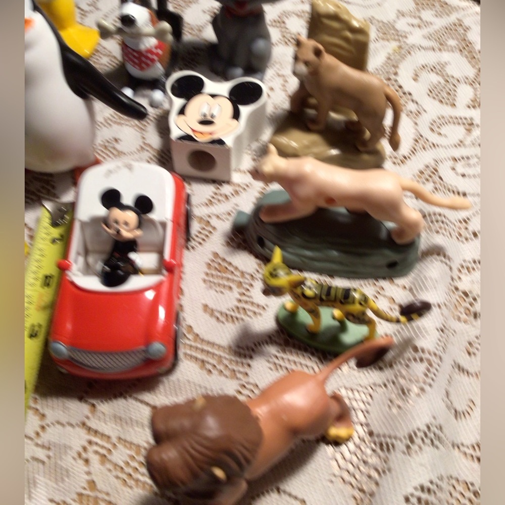 WALT DISNEY RANDOM TOYS - Picture 3 of 13